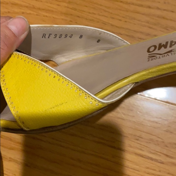 Salvatore Ferragamo peep toe flat size 8 - Picture 6 of 6